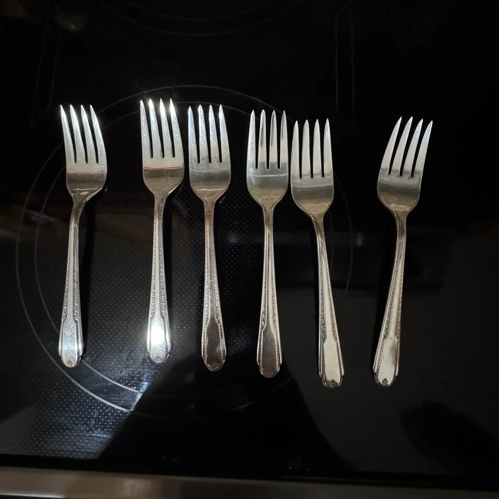 Cavalier Silverplate Salad Forks Set of 6 Vintage Beaded Floral Pattern Silver